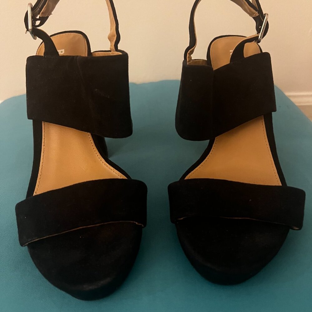 Report heels black size 8.5 used